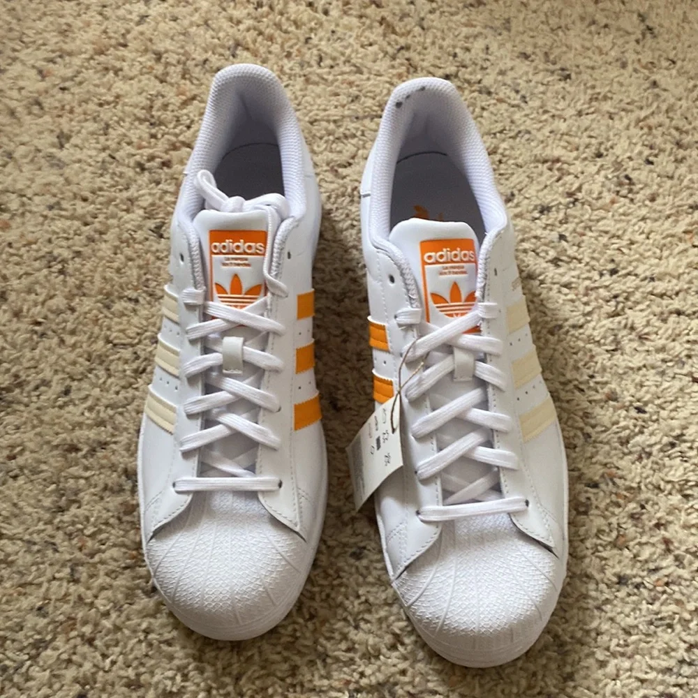 Mens Adidas Superstar Cloud White and Orange size 11.5 - Picture 2 of 6